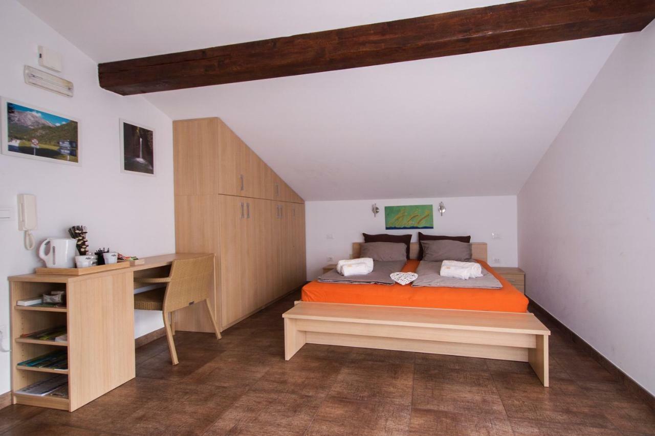 Apartment&Rooms HISA SONCA Kobarid Buitenkant foto
